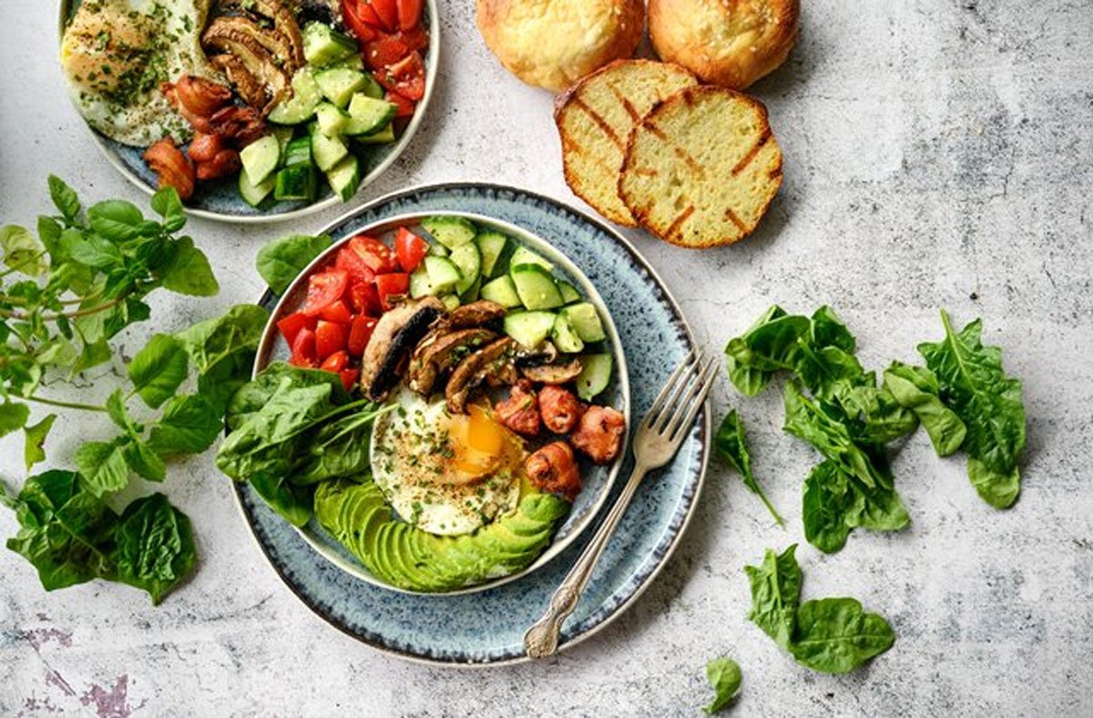 High-Protein Low-Carb Breakfast Ideas That Still Feel Like Breakfast