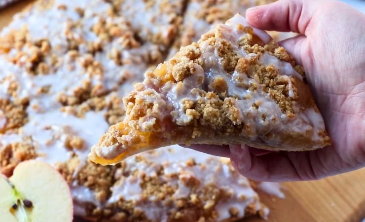 Make and Drizzle the Icing