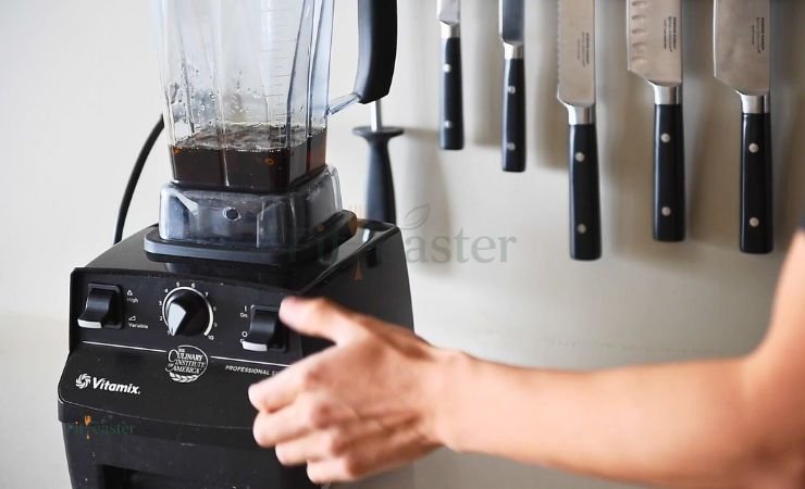 Step 3_ Blend the sauce