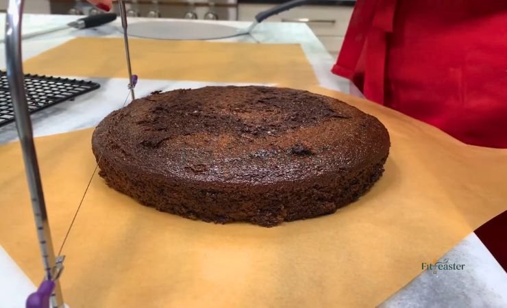 Step 4_ Level and Layer the Cake