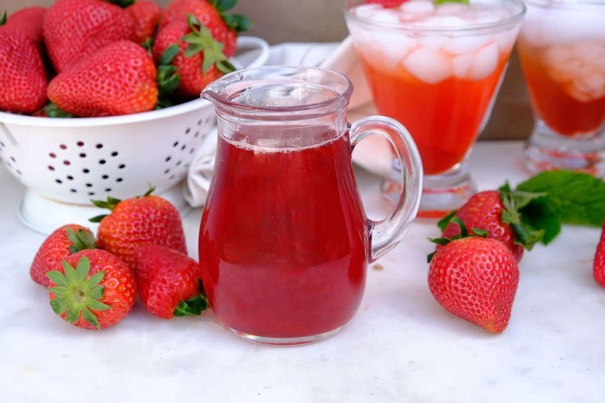 How to Make a Simple Strawberry Syrup (3 Ways)
