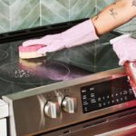 How to Naturally Clean an Oven
